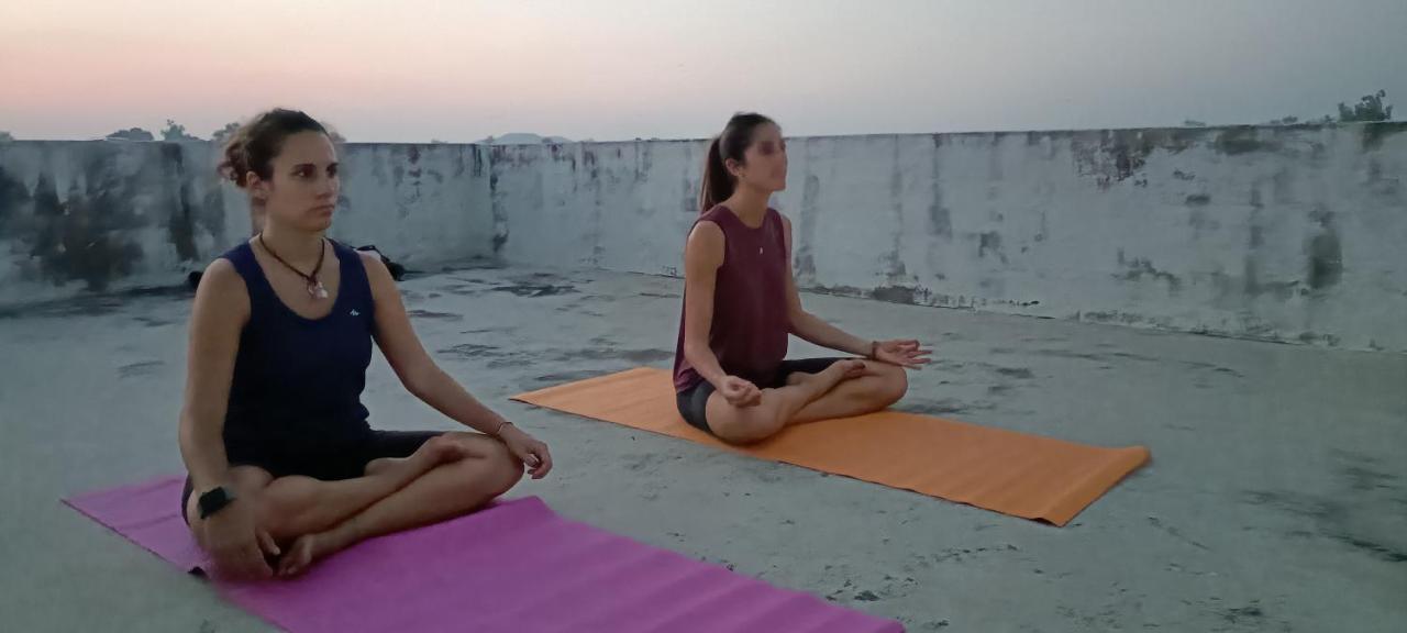 Khajuraho Homestay Bagian luar foto