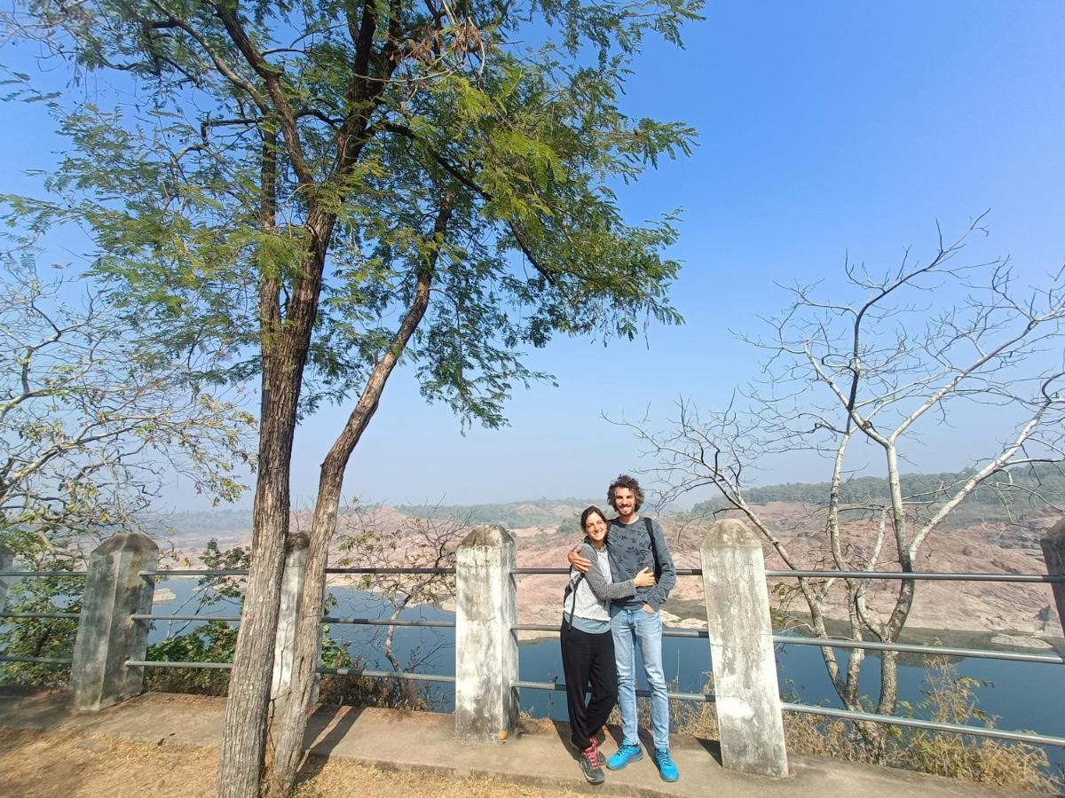 Khajuraho Homestay Bagian luar foto