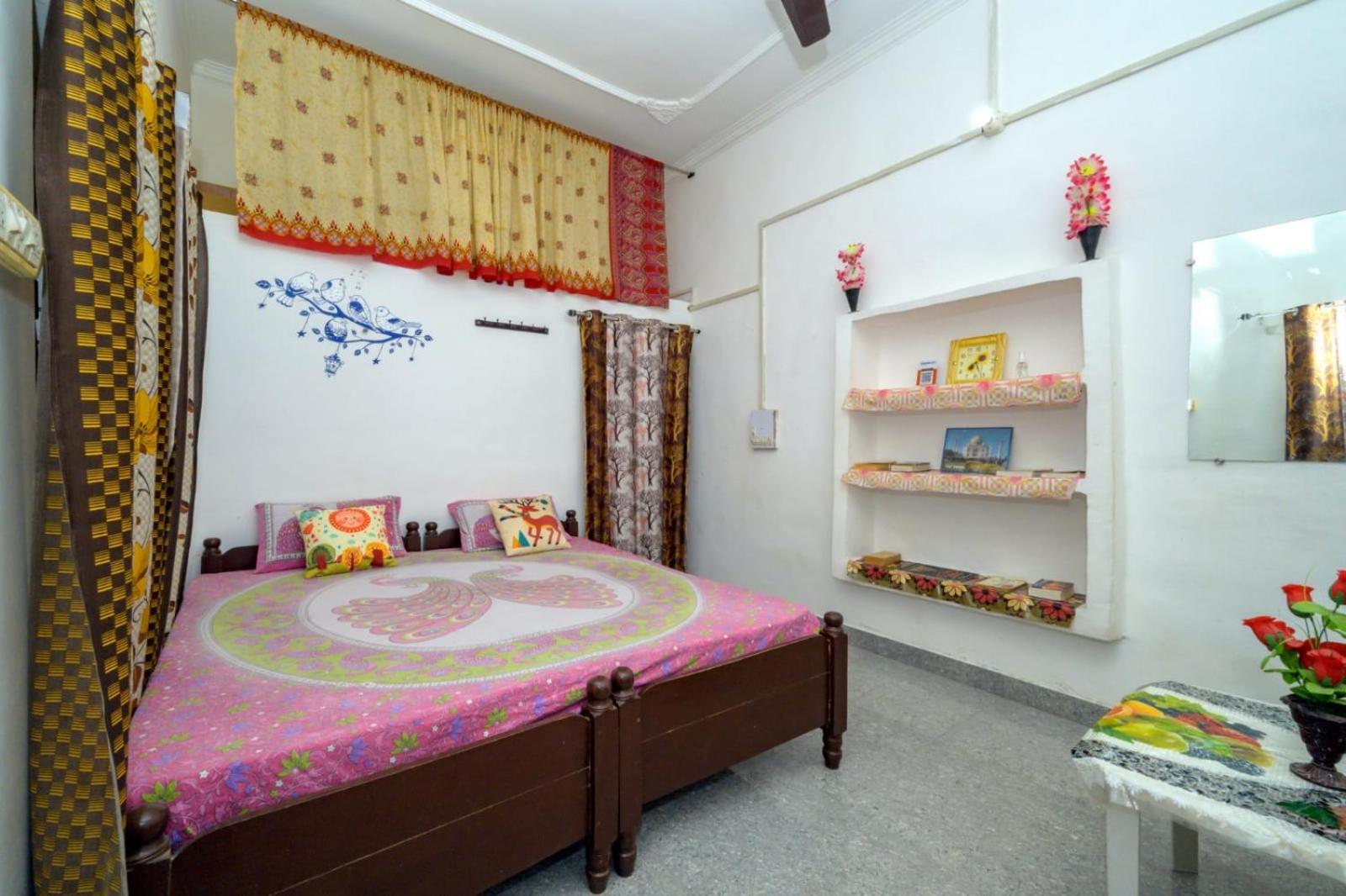 Khajuraho Homestay Bagian luar foto