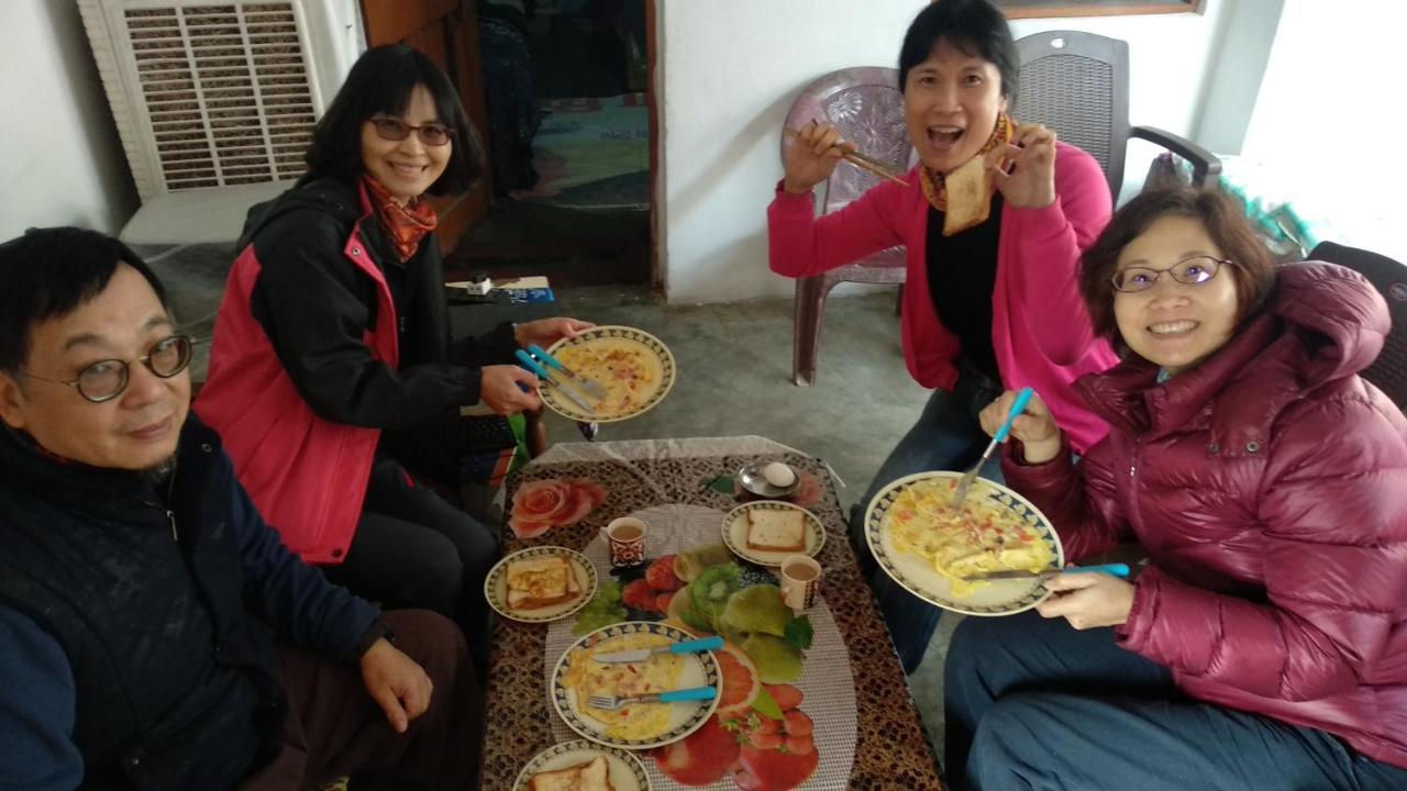 Khajuraho Homestay Bagian luar foto