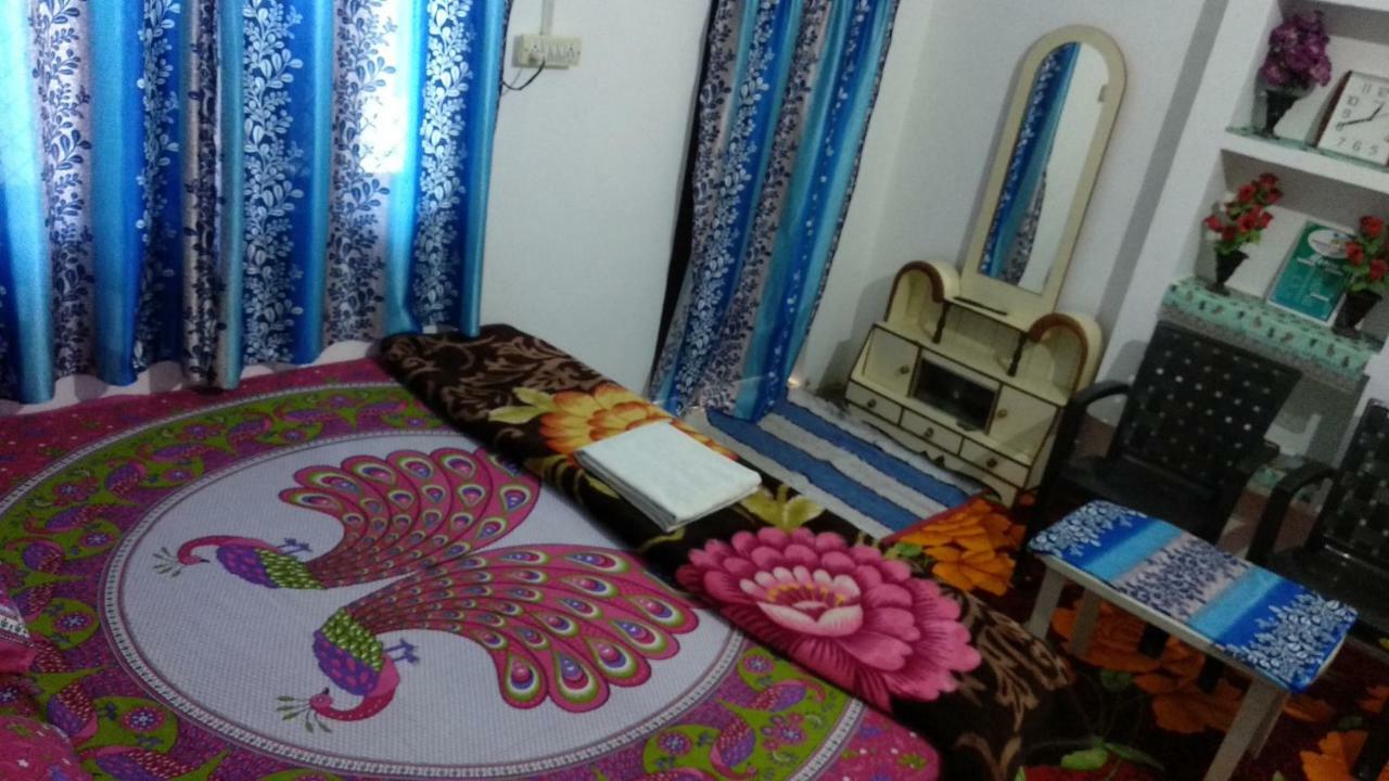 Khajuraho Homestay Bagian luar foto