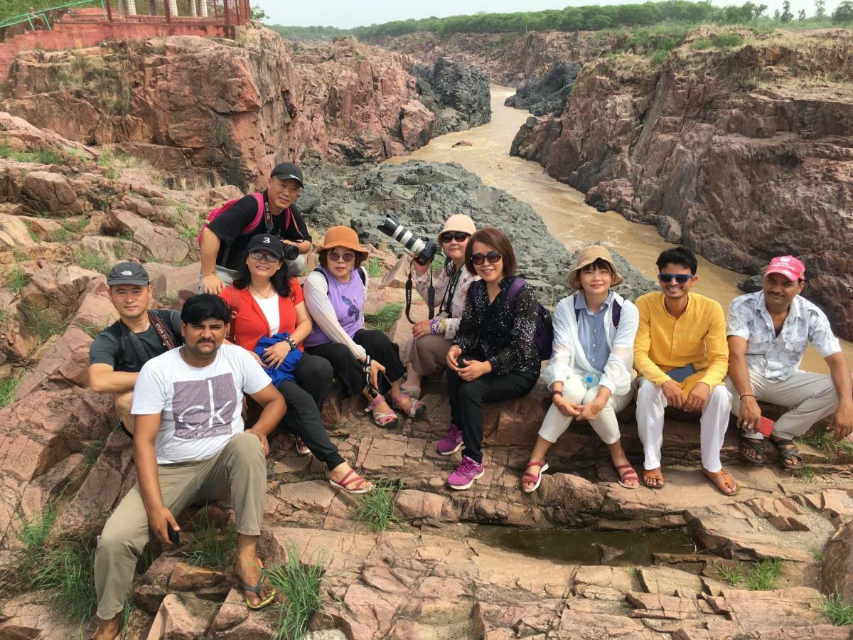 Khajuraho Homestay Bagian luar foto