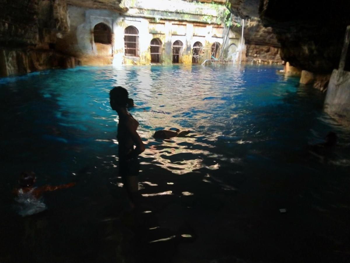 Khajuraho Homestay Bagian luar foto